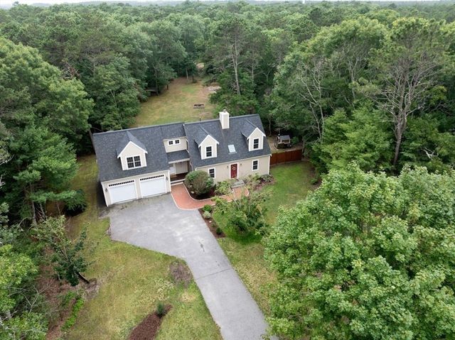 185 Bournehurst Drive, Plymouth, MA 02360