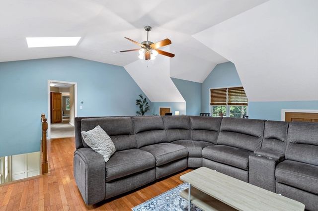 185 Bournehurst Drive, Plymouth, MA 02360