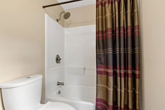 185 Bournehurst Drive, Plymouth, MA 02360