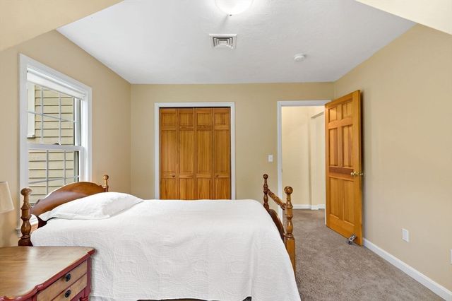 185 Bournehurst Drive, Plymouth, MA 02360