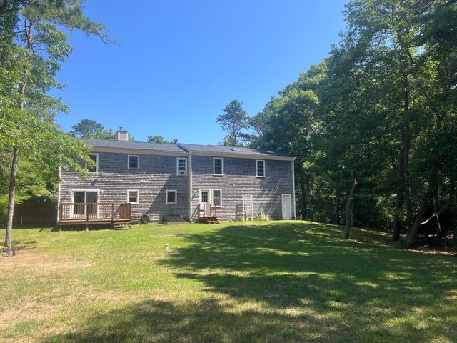 185 Bournehurst Drive, Plymouth, MA 02360