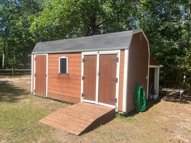 185 Bournehurst Drive, Plymouth, MA 02360