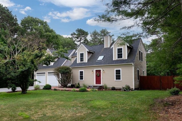 185 Bournehurst Drive, Plymouth, MA 02360
