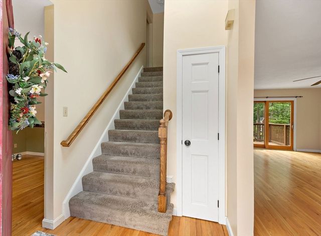 185 Bournehurst Drive, Plymouth, MA 02360