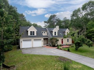 185 Bournehurst Drive, Plymouth, MA 02360