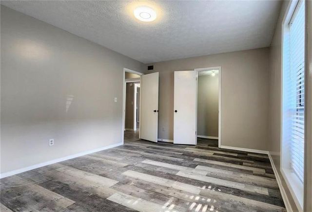 401 Park Ridge Circle, Marietta, GA 30068