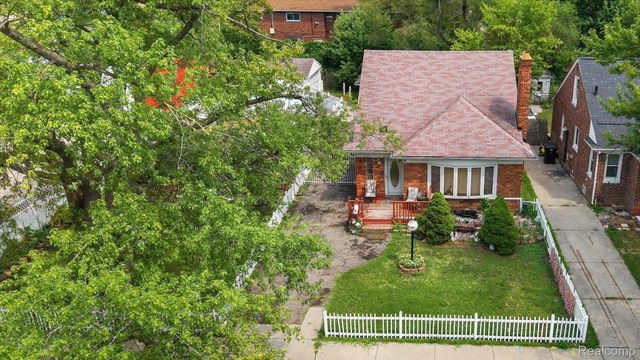 15120 Whitcomb Street, Detroit, MI 48227