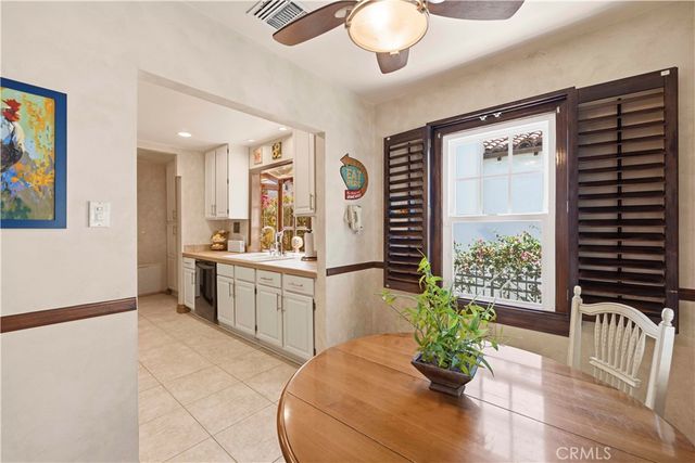 1130 Geneva, Glendale, CA 91207