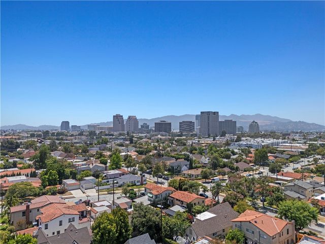 1130 Geneva, Glendale, CA 91207