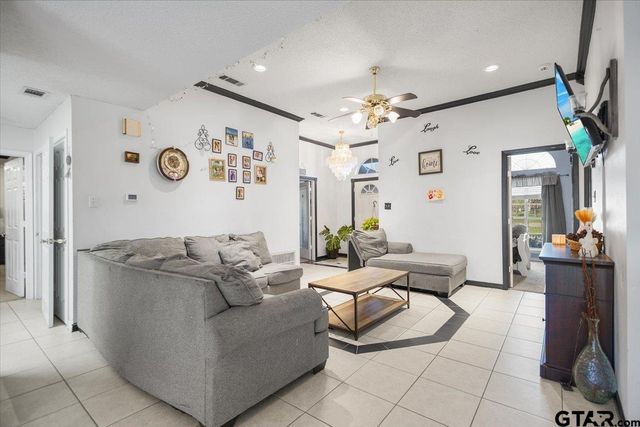 12013 County Road 4163, Tyler, TX 75704