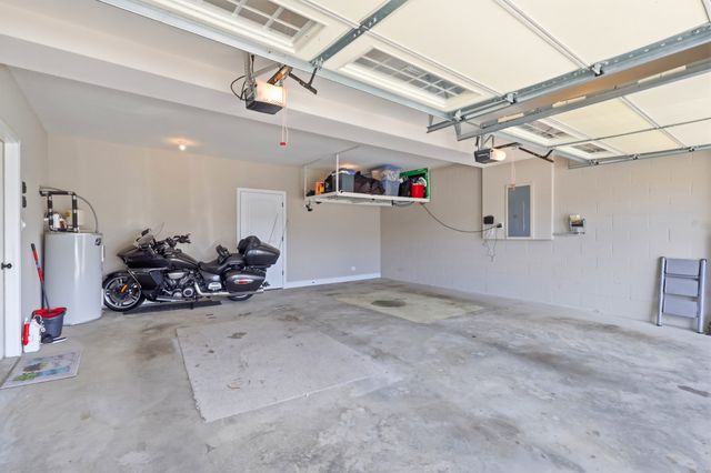 141 Kingstons Cv, Clarksville, TN 37042