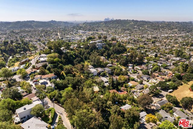 1523 Highgate Avenue, Los Angeles, CA 90042