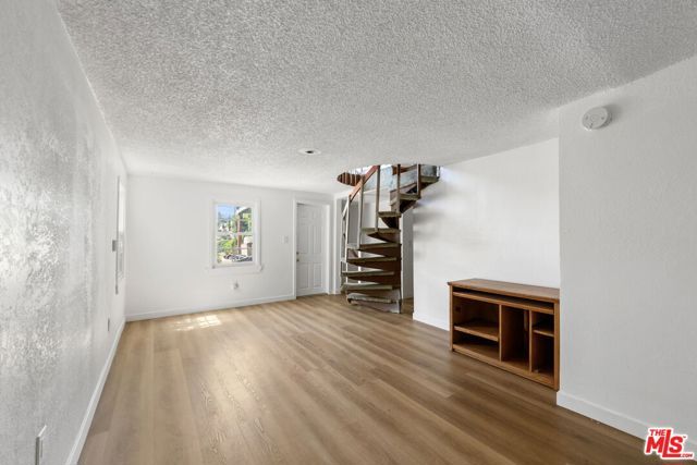 1523 Highgate Avenue, Los Angeles, CA 90042