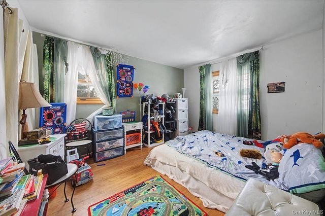 14 Capital Drive, Blooming Grove, NY 10992