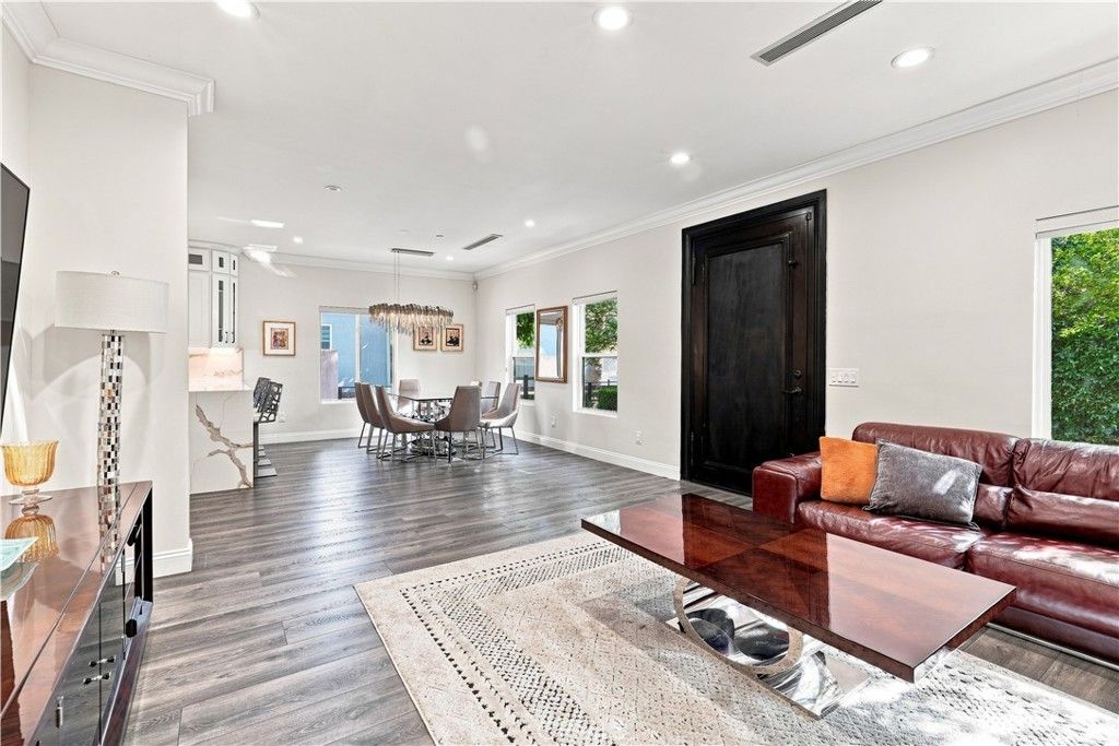 430 N Parish Place, Burbank, CA 91506 — photo 3
