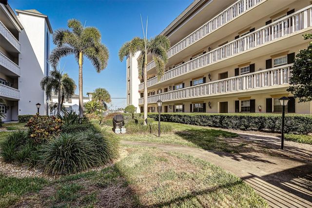 139 BLUFF VIEW DRIVE 305, Belleair Bluffs, FL 33770