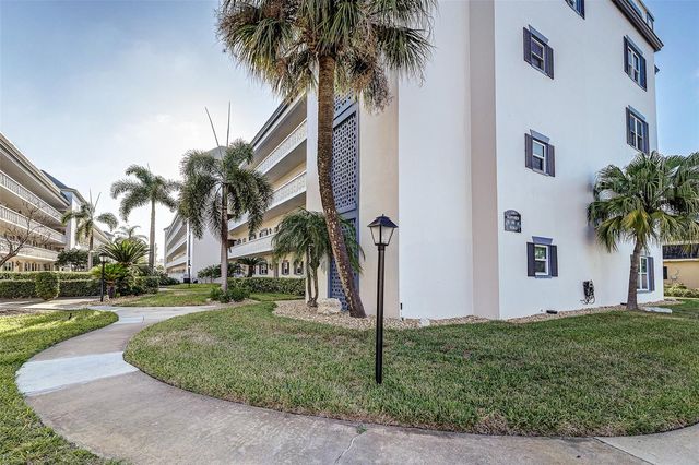 139 BLUFF VIEW DRIVE 305, Belleair Bluffs, FL 33770