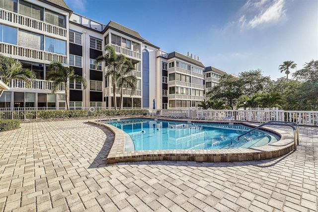 139 BLUFF VIEW DRIVE 305, Belleair Bluffs, FL 33770