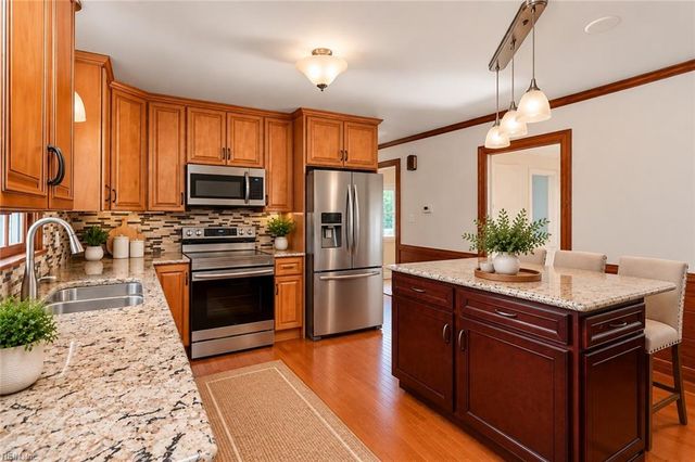 175 Cabell DR, Newport News, VA 23602