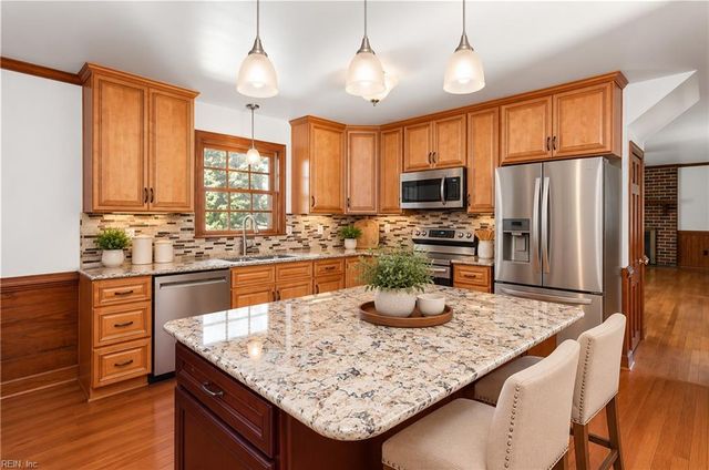 175 Cabell DR, Newport News, VA 23602