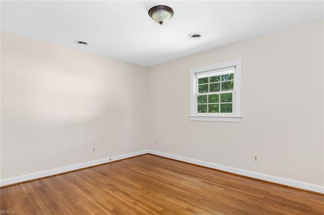 175 Cabell DR, Newport News, VA 23602