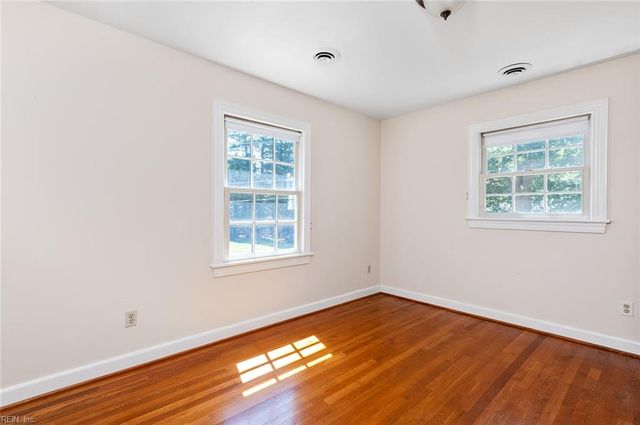 175 Cabell DR, Newport News, VA 23602