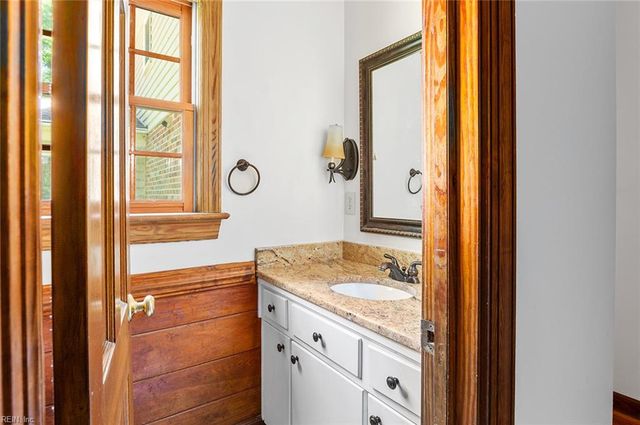 175 Cabell DR, Newport News, VA 23602