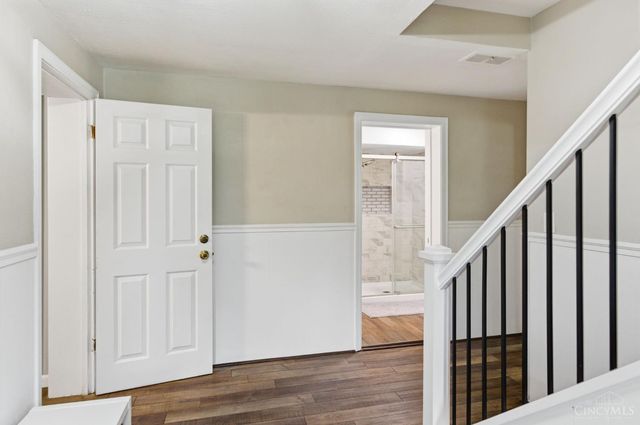 1204 Forest Court, Wyoming, OH 45215