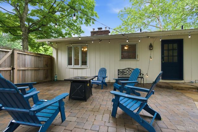 1204 Forest Court, Wyoming, OH 45215