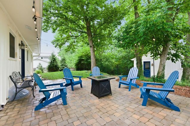 1204 Forest Court, Wyoming, OH 45215