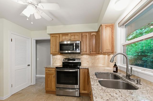 1204 Forest Court, Wyoming, OH 45215