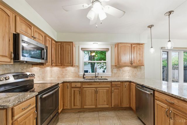 1204 Forest Court, Wyoming, OH 45215