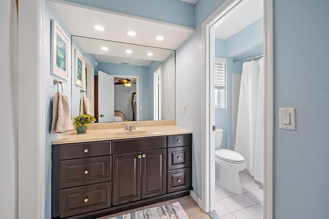 2442 Snug Harbor Drive, Palm Beach Gardens, FL 33410