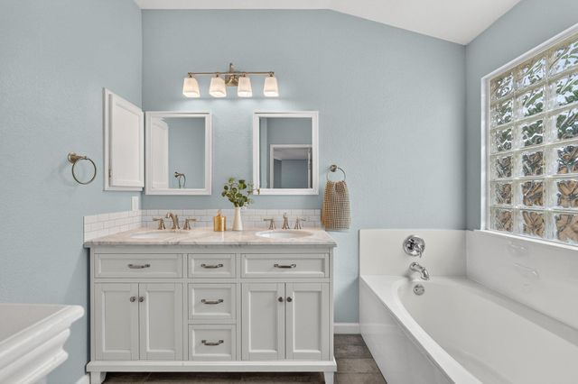 2402 Keepsake DR, Austin, TX 78745