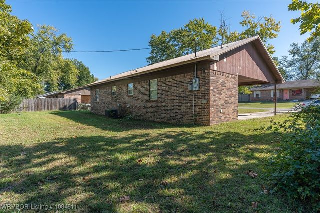 1803 Harkey Street, Paris, AR 72855