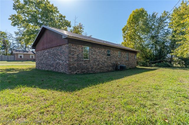 1803 Harkey Street, Paris, AR 72855