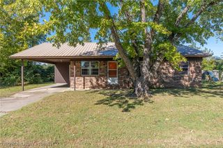 1803 Harkey Street, Paris, AR 72855