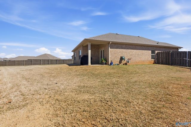 121 Burlcrest Court, Meridianville, AL 35759