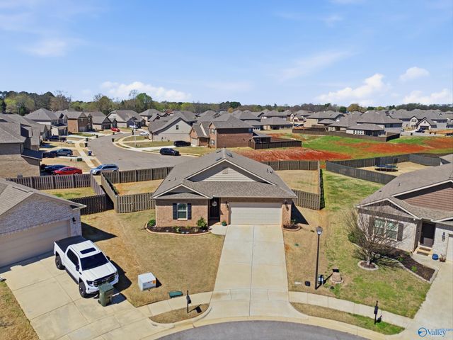 121 Burlcrest Court, Meridianville, AL 35759