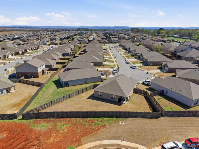 121 Burlcrest Court, Meridianville, AL 35759