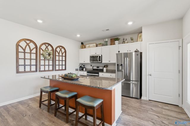 121 Burlcrest Court, Meridianville, AL 35759