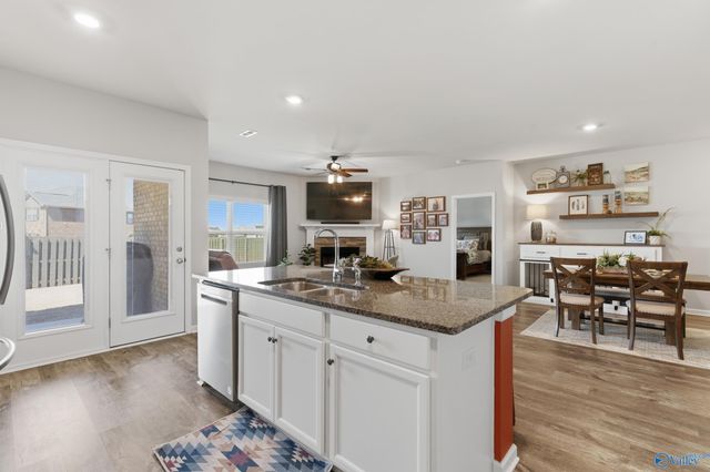 121 Burlcrest Court, Meridianville, AL 35759