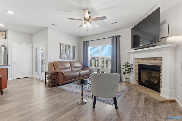 121 Burlcrest Court, Meridianville, AL 35759