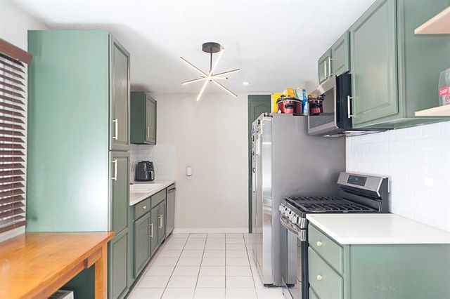 10813 E 58TH Terrace, Raytown, MO 64133