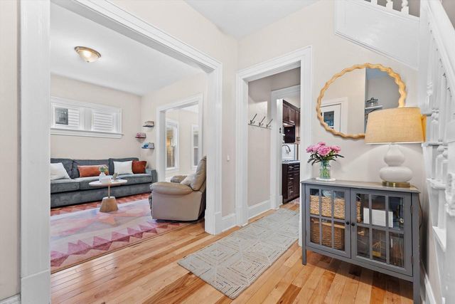 3331 N Bartlett AVENUE, Milwaukee, WI 53211