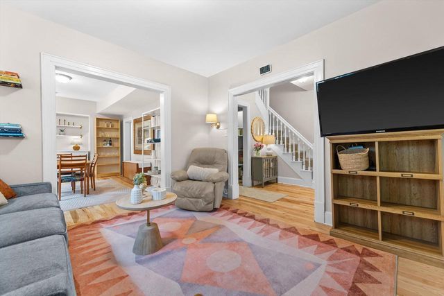 3331 N Bartlett AVENUE, Milwaukee, WI 53211
