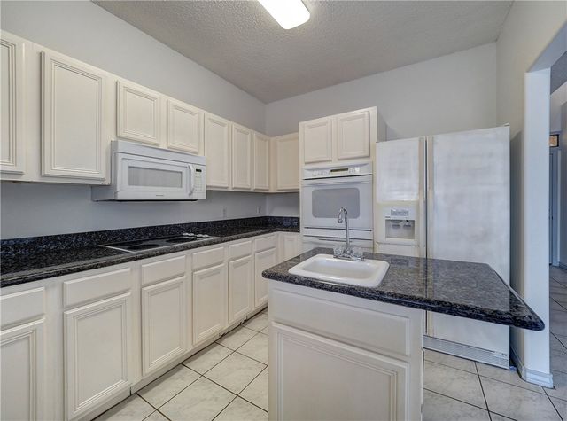 15401 Salt Cay Ct 802, Corpus Christi, TX 78418