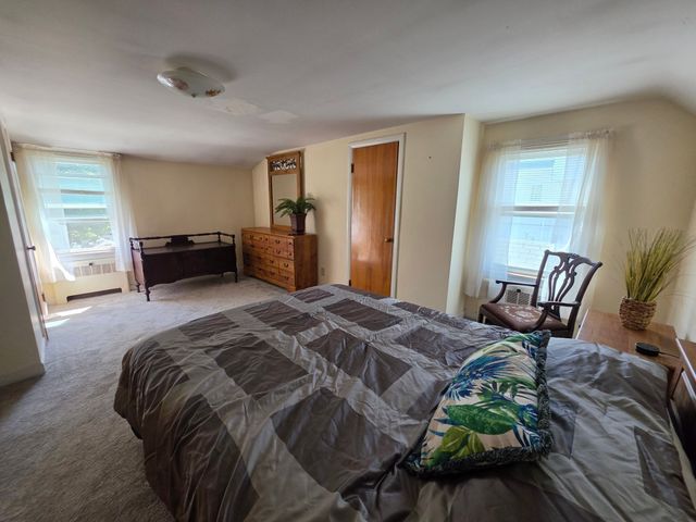 4 Edgemere Rd, Lynn, MA 01904