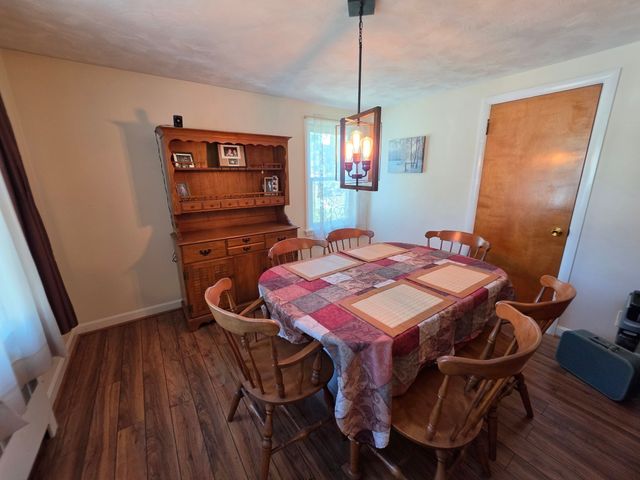 4 Edgemere Rd, Lynn, MA 01904