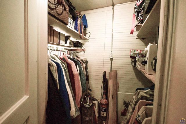 629 NE Twiss AVE, Topeka, KS 66616